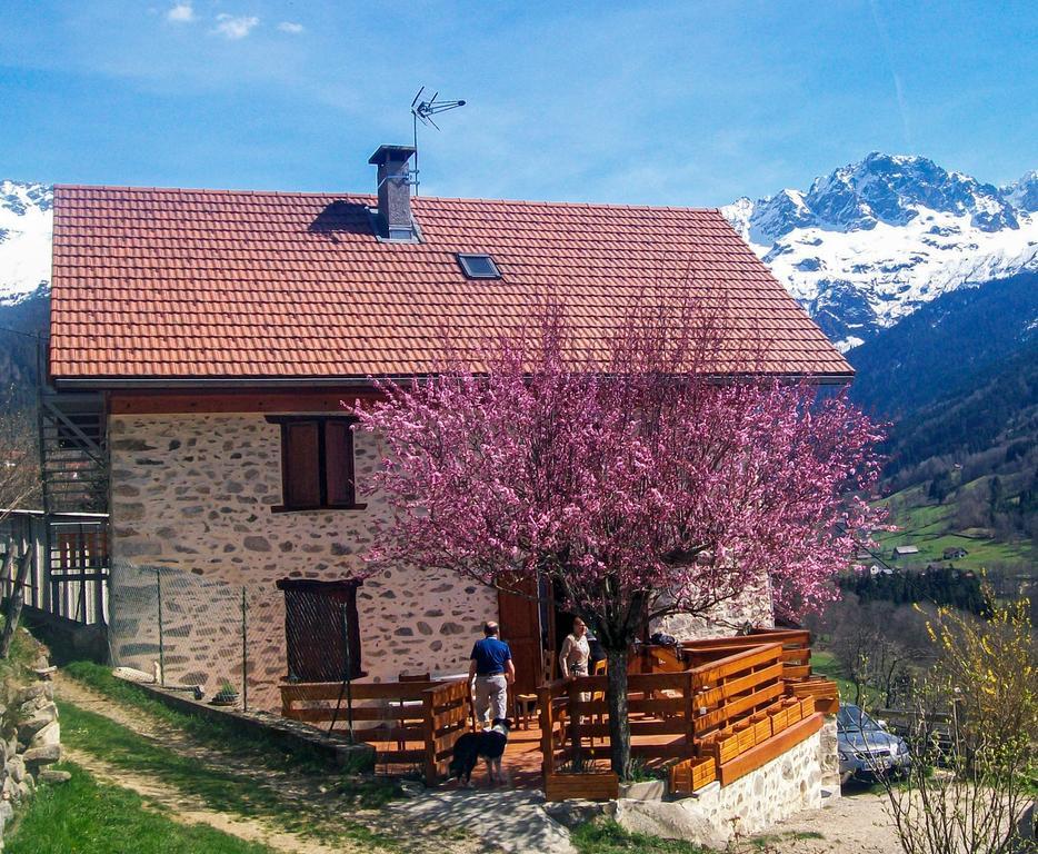 Bed and Breakfast Le Carnival Laval  Экстерьер фото