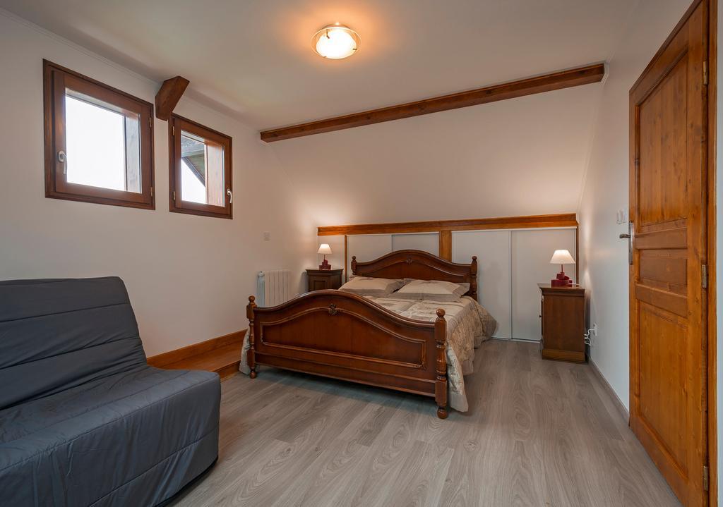 Bed and Breakfast Le Carnival Laval  Экстерьер фото