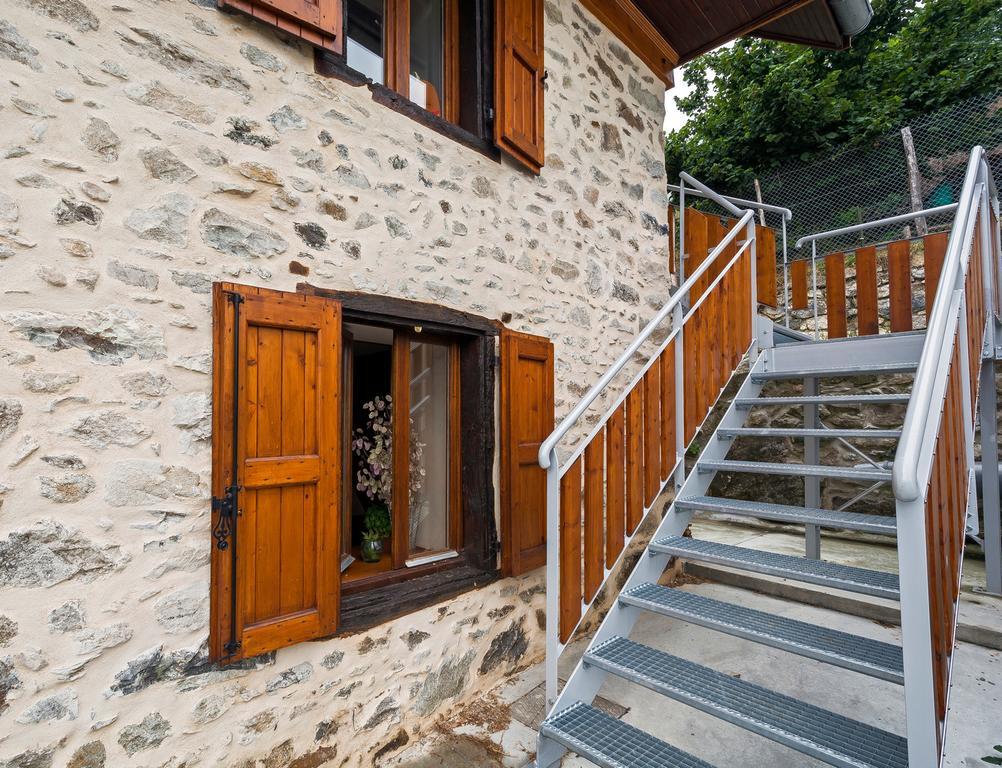 Bed and Breakfast Le Carnival Laval  Экстерьер фото